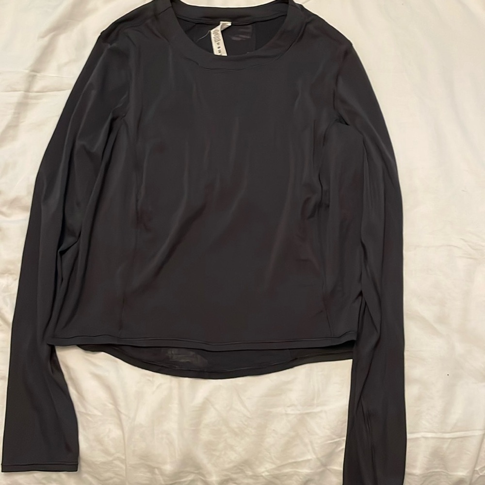 Lululemon long sleeve workout top